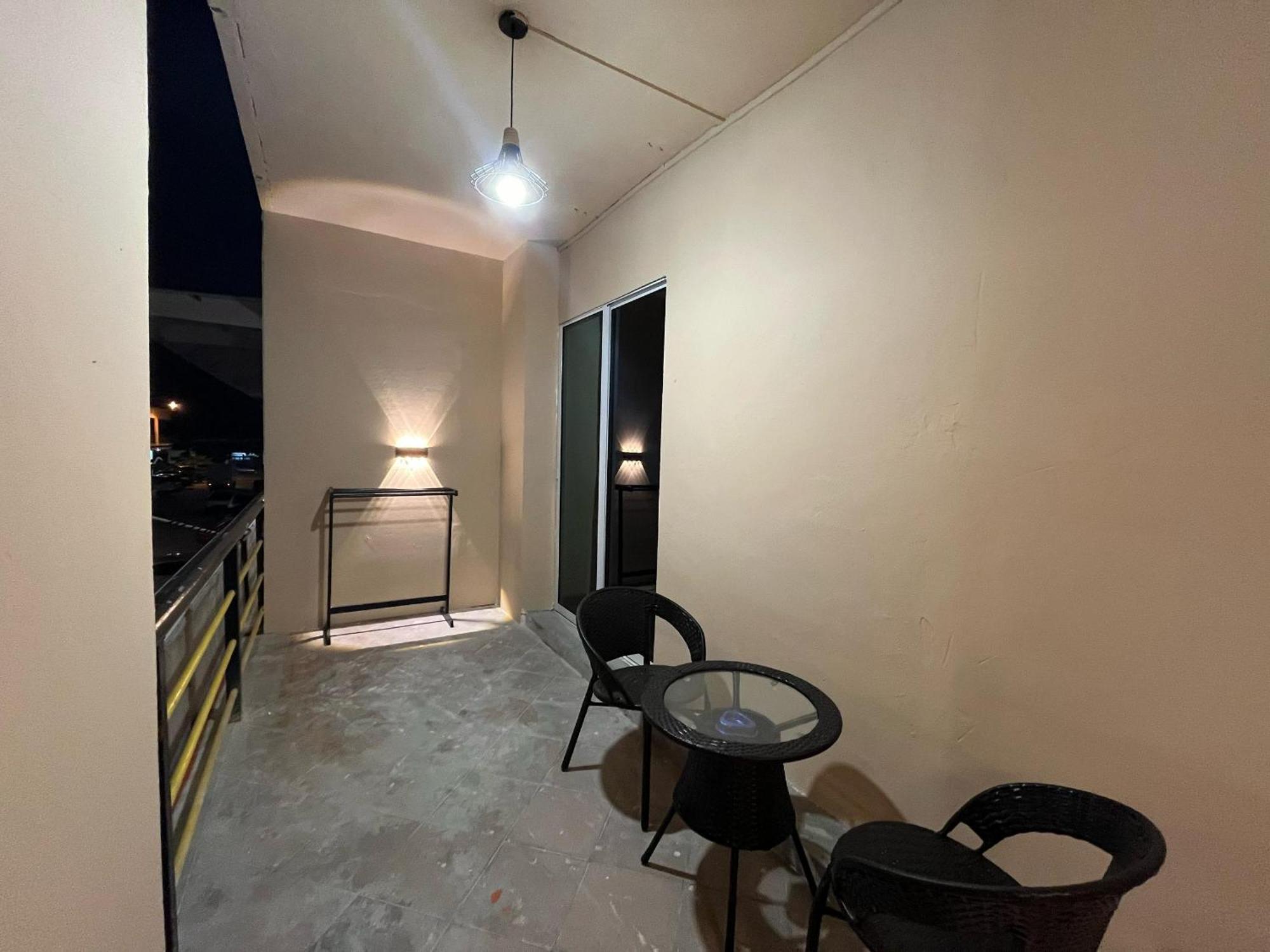 Halo Hotel Semporna Exterior photo