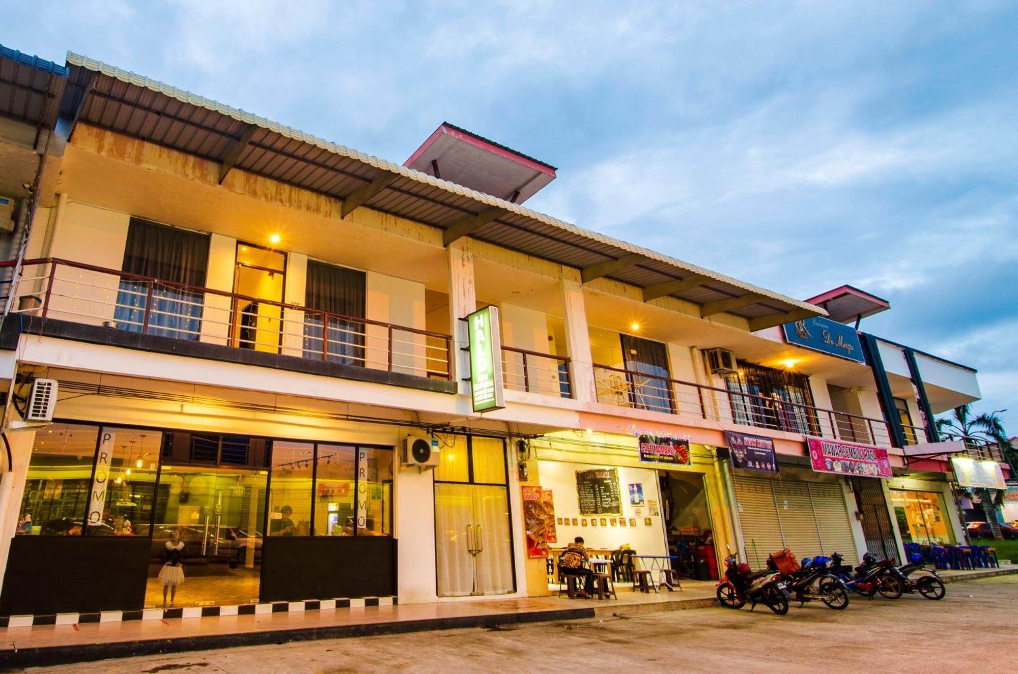 Halo Hotel Semporna Exterior photo